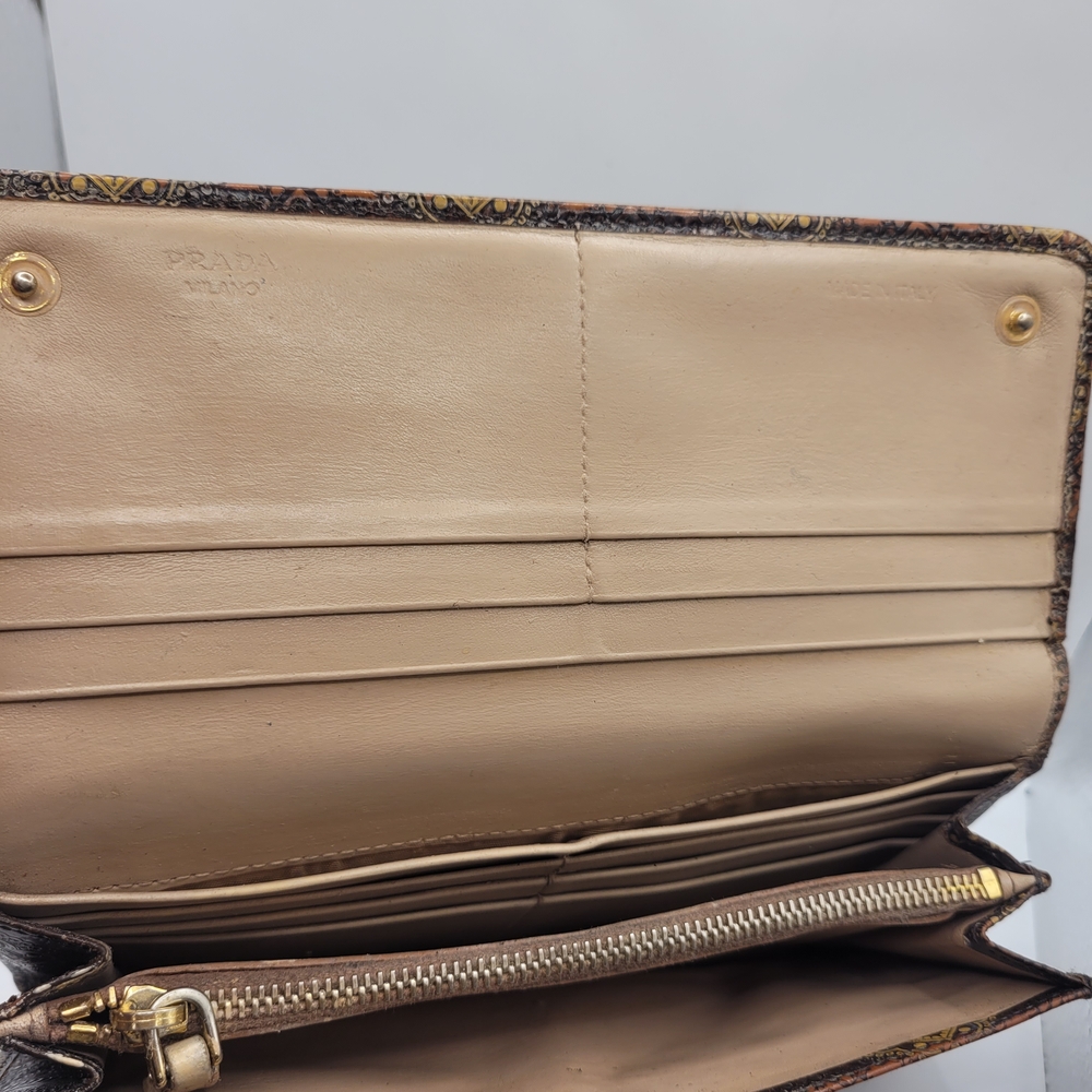 Prada Brown Patterned Women's Wallet - Picture 4 of 4